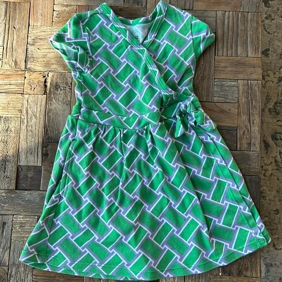 green emerald velvet dress Amazon.com: St.Patrick Green Shamrocks Girls Princess Dress Short Sleeve  Spring Dresses for Kids Girls Party Dress 2T: Clothing, Shoes & Jewelry main image 1